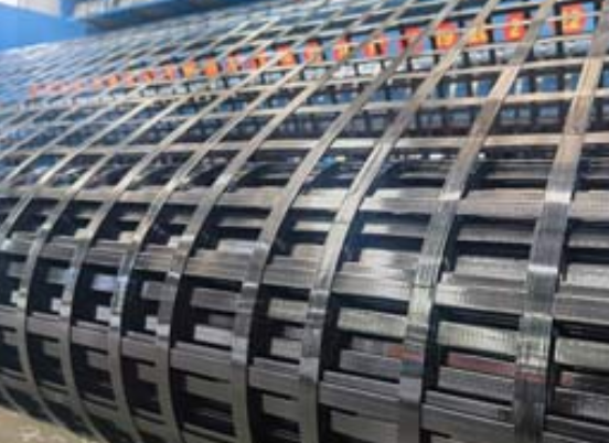 龙口钢塑土工格栅：基建“隐形脊梁”的绿色智造与长寿命进化论